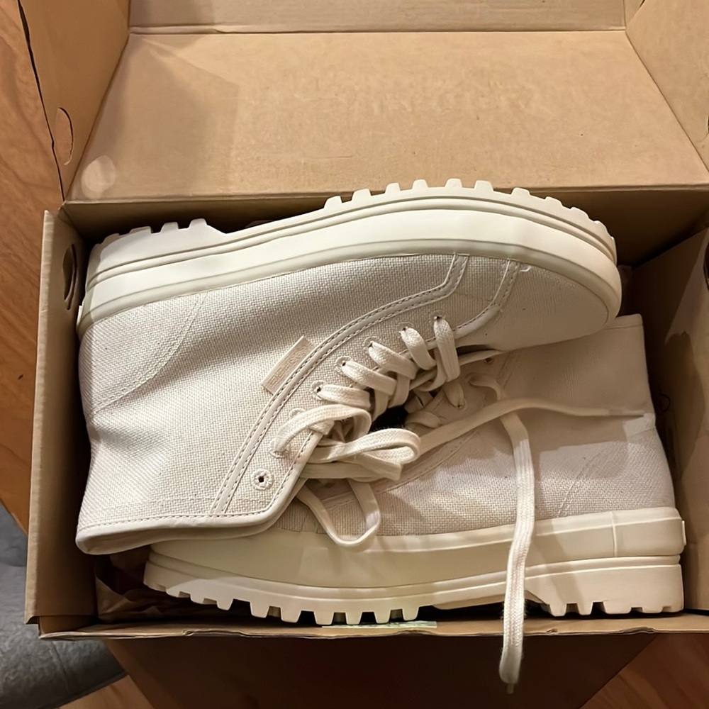 Superga Alpina natural canvas. seen on Hailey Bieber and Emily Ratakowski.